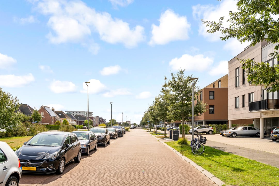 Photo 22 of Olivier van Noortstraat 4-H