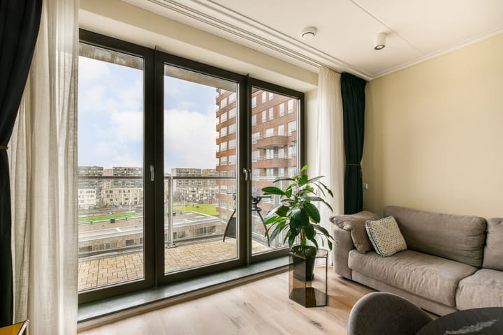 Foto 7 van Rinus Michelslaan 129