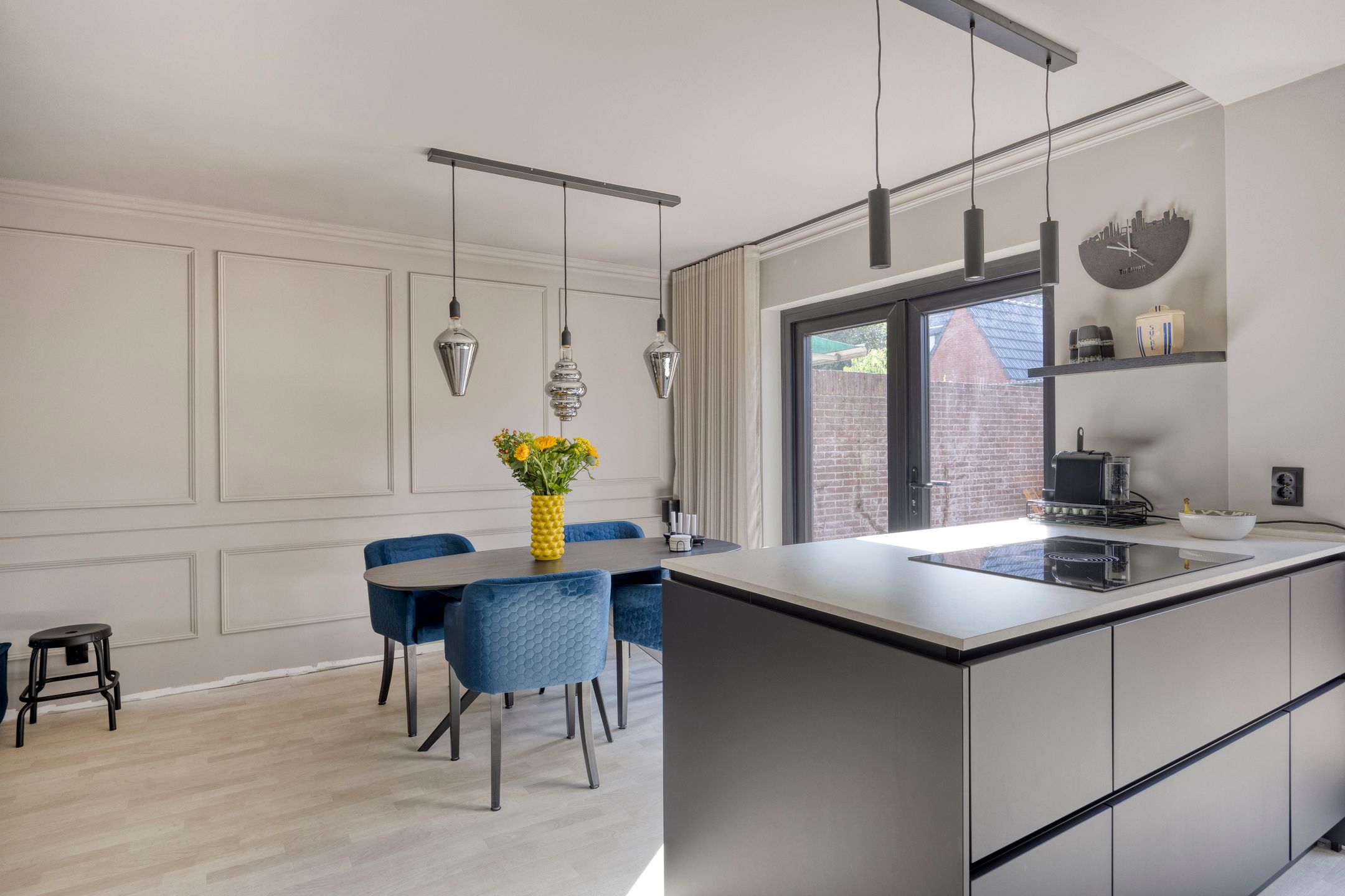 Foto 15 van Troubadourplein 18