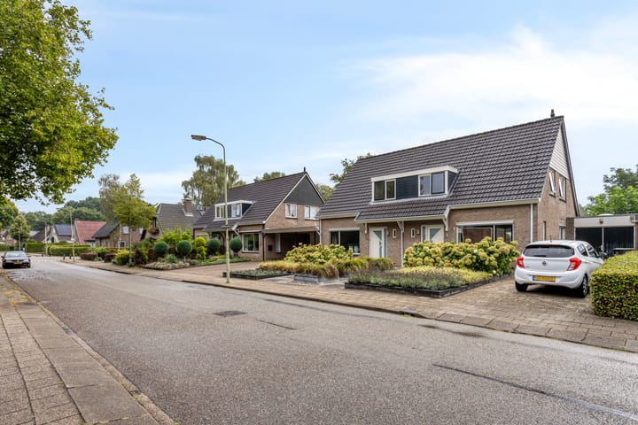 Photo 52 of Europalaan 43