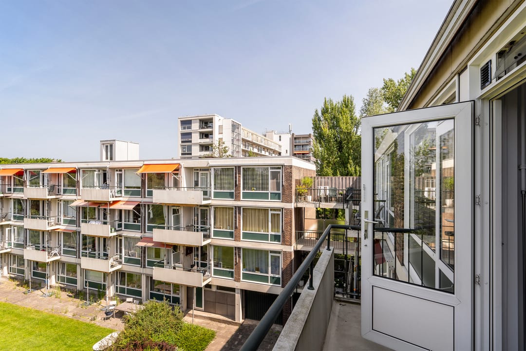 Foto 17 van De Lairesselaan 177