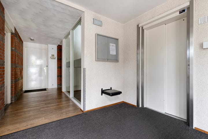 Foto 5 van Hannie Schaftstraat 61