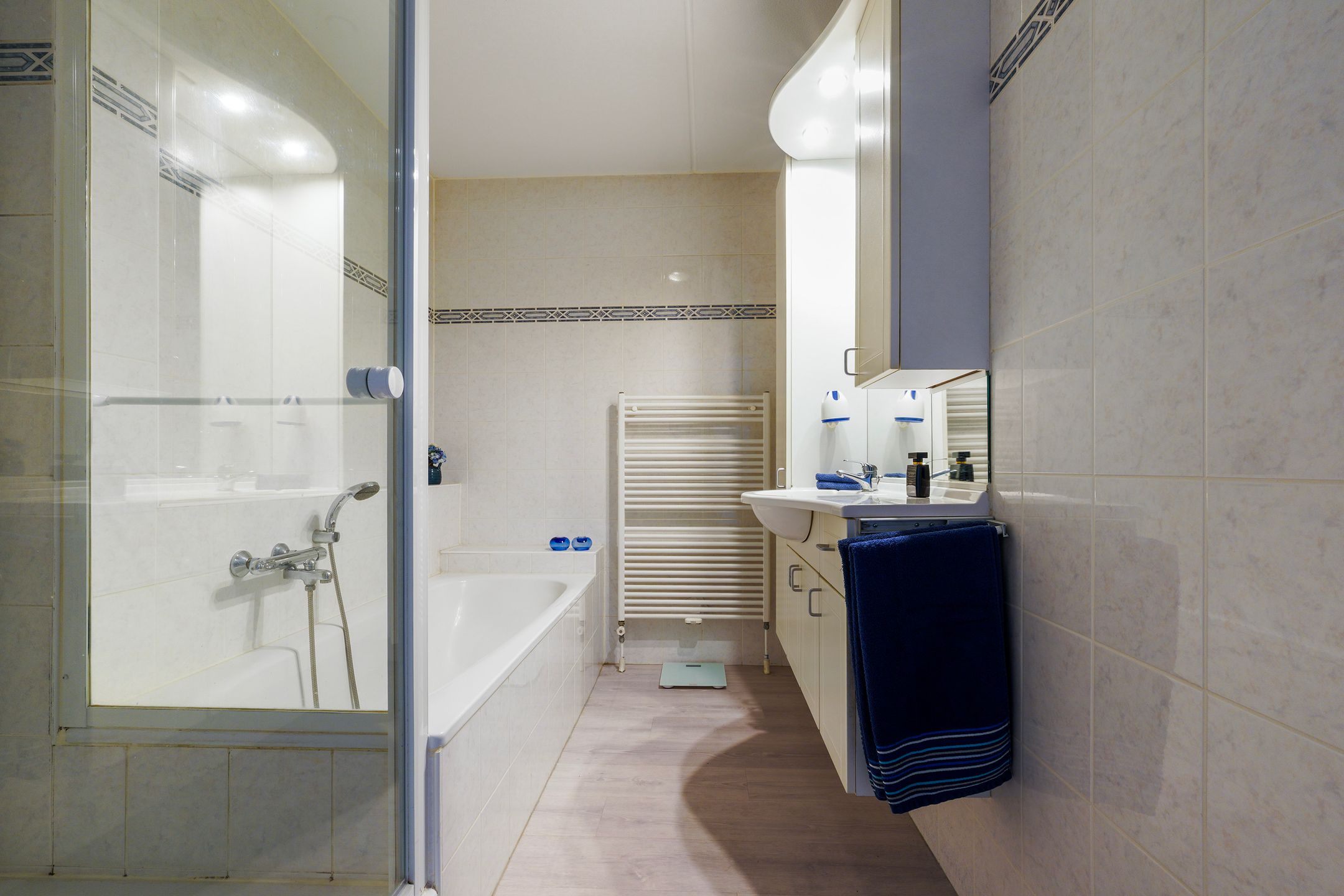 Foto 27 van Ringbaan-Oost 240-50