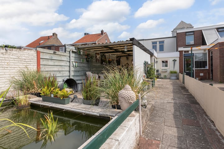 Foto 41 van Bornsestraat 79