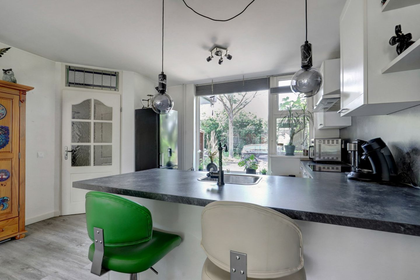 Foto 10 van Albert Rousselsingel 48