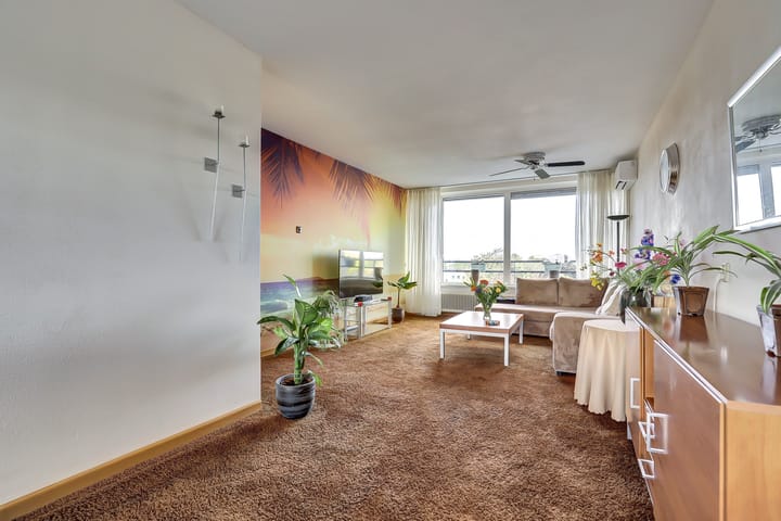 Photo 12 of Gronausestraat 176