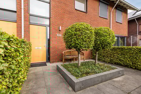 Black Alicante 106 tertiary image