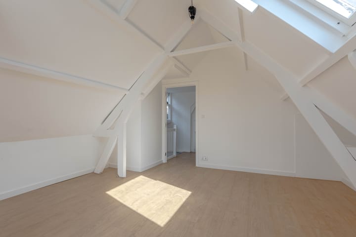 Foto 22 van Ebenhaëzerstraat 68