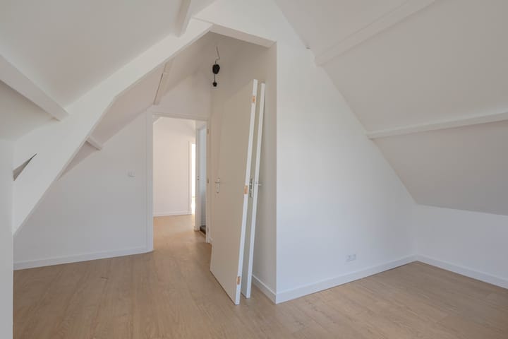 Foto 28 van Ebenhaëzerstraat 68