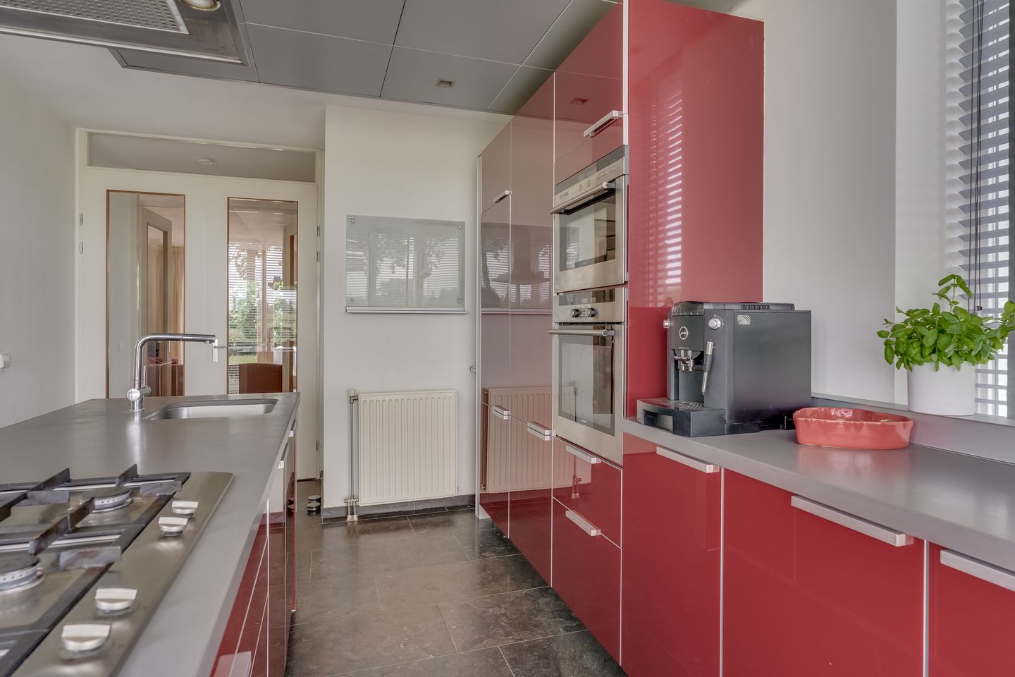 Foto 25 van Paleismuur 70