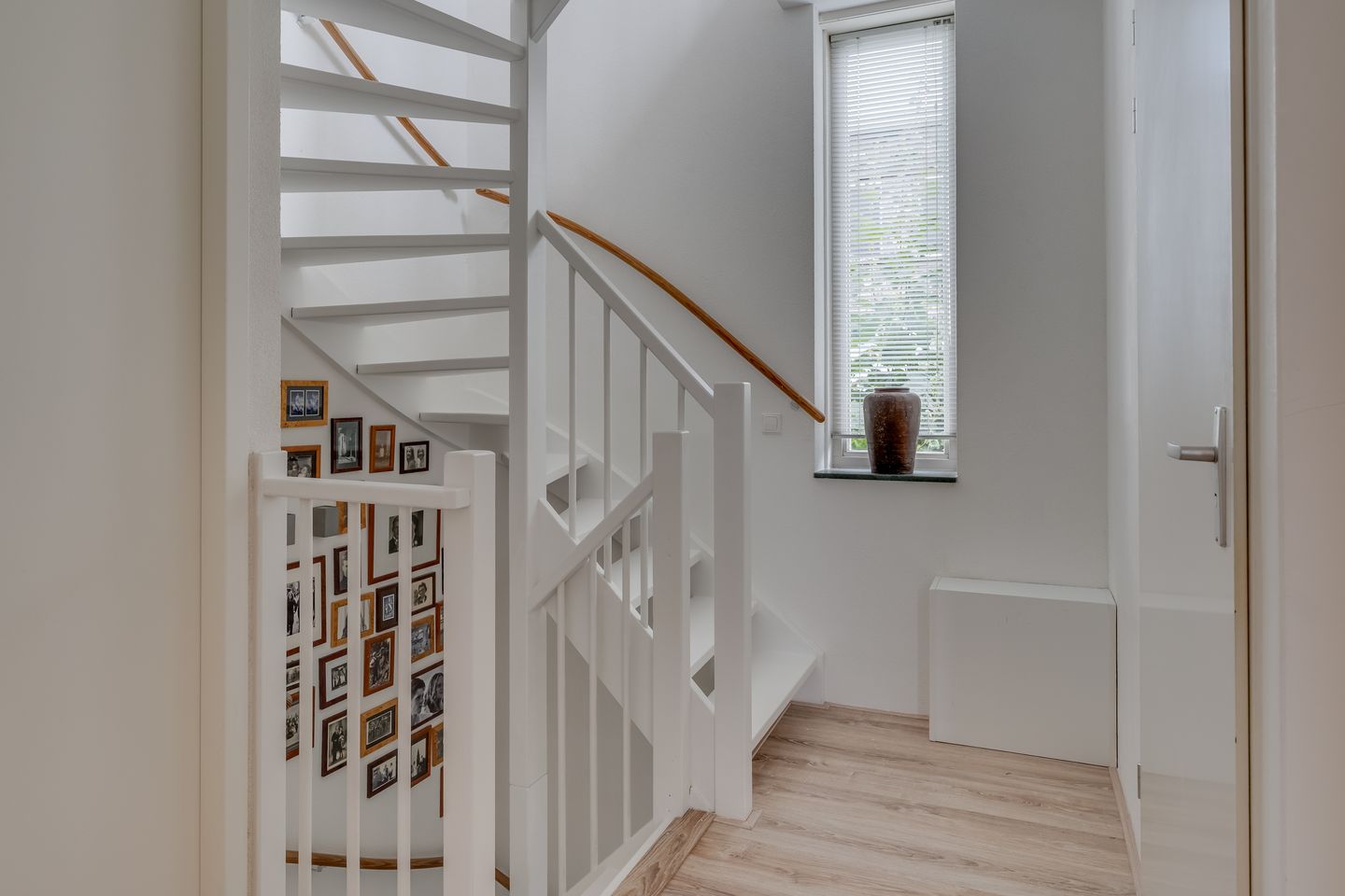 Foto 34 van Paleismuur 70