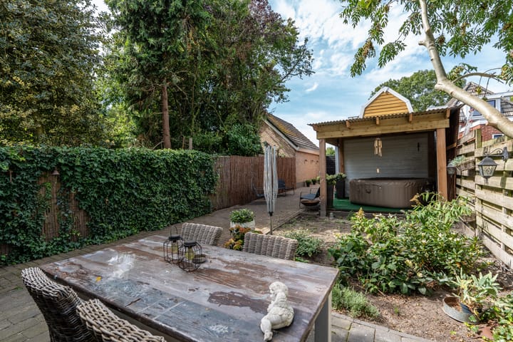 Foto 30 van Beneden Westerdiep 57