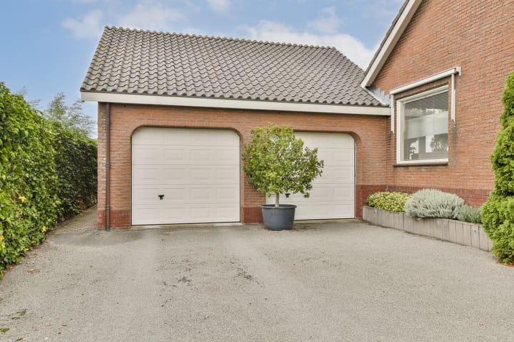 Foto 34 van Hoofdweg 134