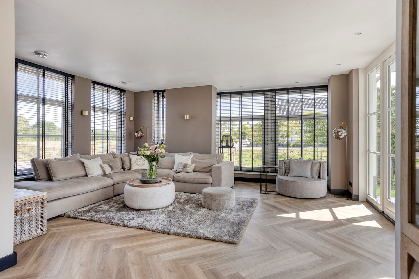 Photo 4 of De Huysacker 19