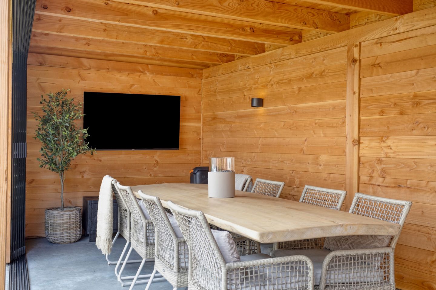 Photo 64 of De Huysacker 19