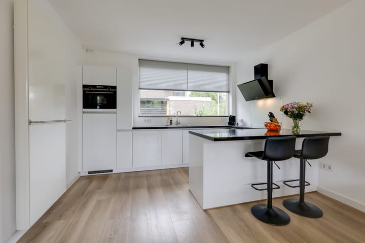 Foto 3 van Pernisplaats 2