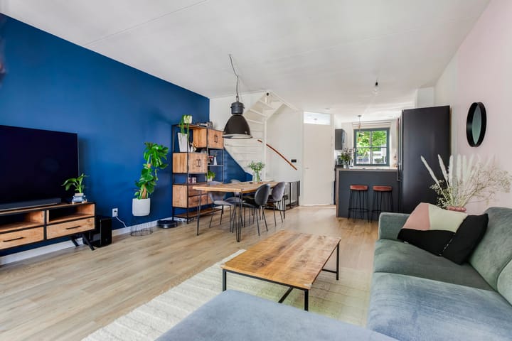 Foto 14 van Erasmusplein 2