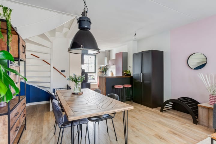 Foto 16 van Erasmusplein 2