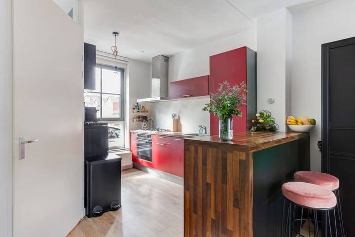 Foto 18 van Erasmusplein 2