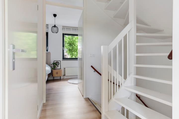 Foto 25 van Erasmusplein 2