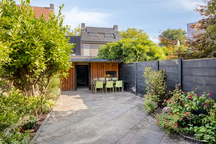 Photo 4 of Zeelsterstraat 82-C