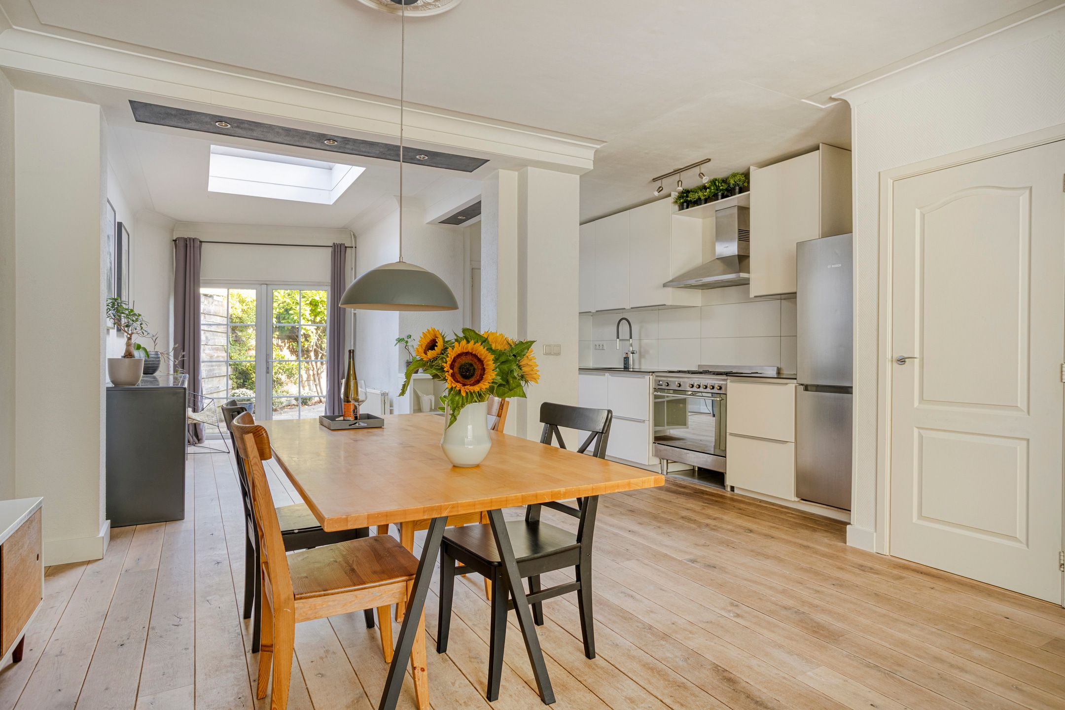 Photo 9 of Zeelsterstraat 82-C