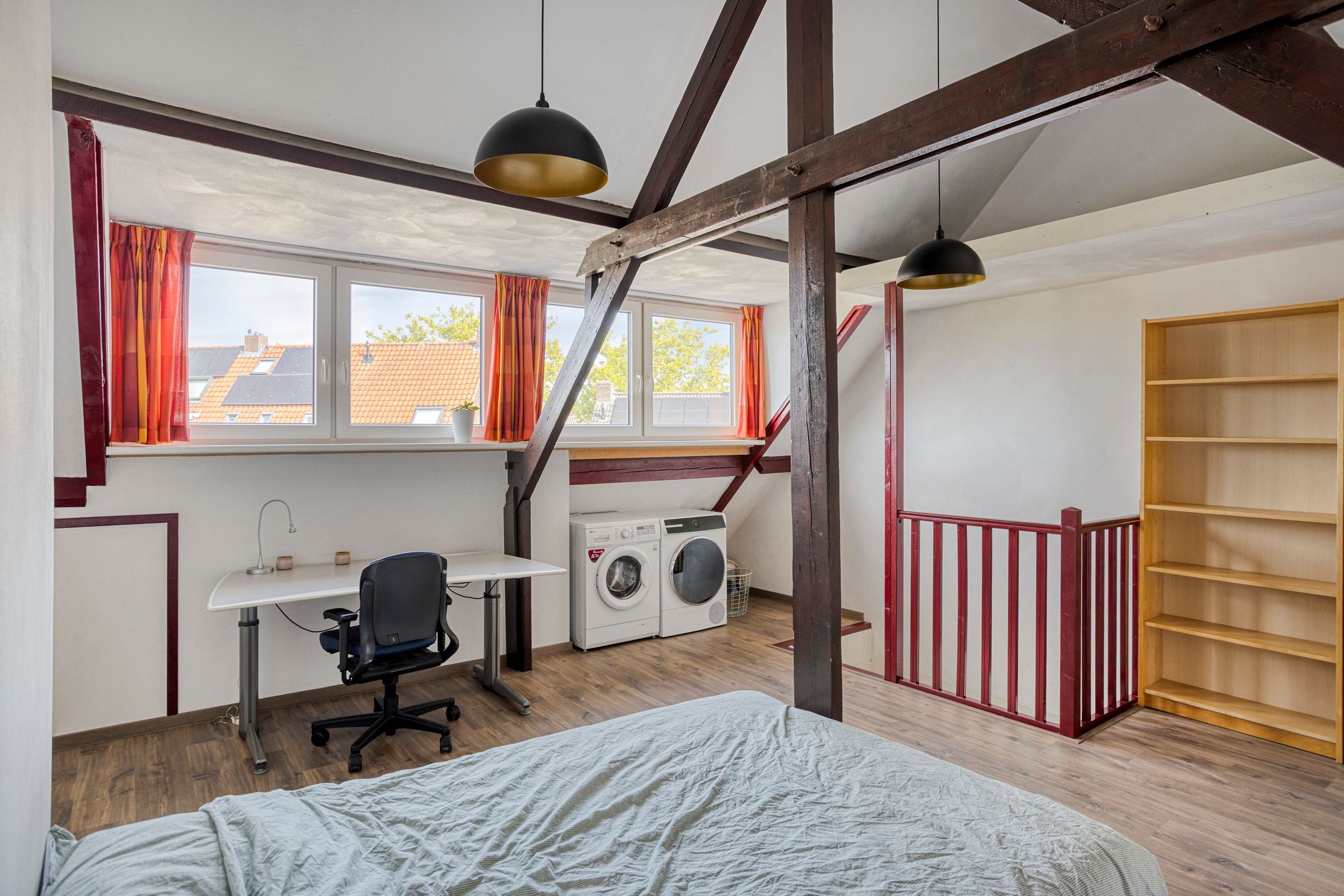 Photo 24 of Zeelsterstraat 82-C