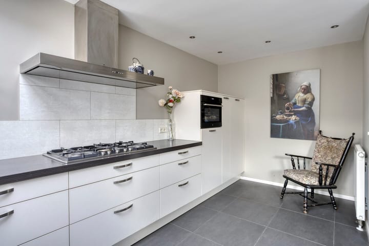 Foto 14 van Menuetstraat 9