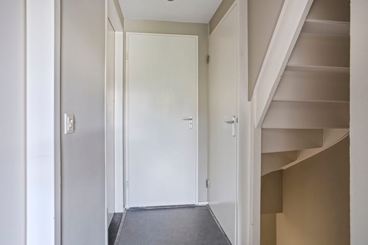 Foto 17 van Menuetstraat 9