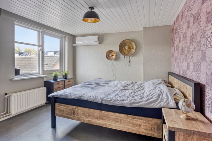 Foto 18 van Menuetstraat 9