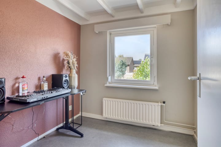 Foto 21 van Menuetstraat 9