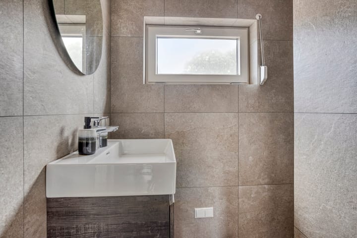 Foto 22 van Menuetstraat 9