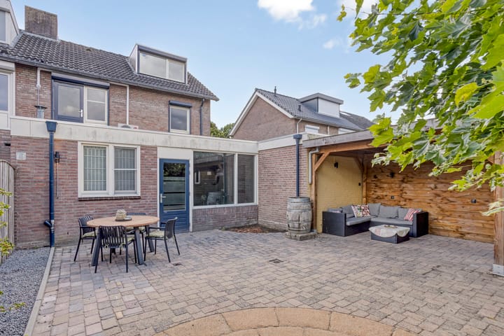 Foto 26 van Menuetstraat 9