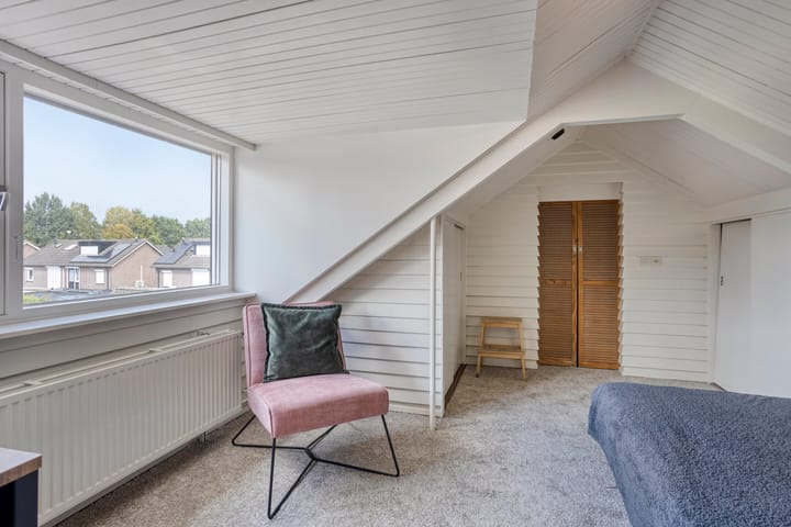 Foto 25 van Menuetstraat 9