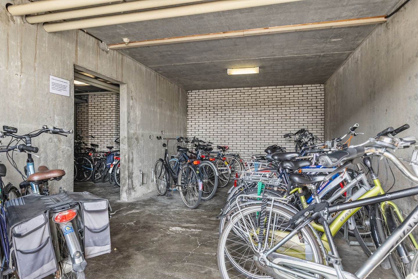 Foto 50 van Lelystraat 2-E63