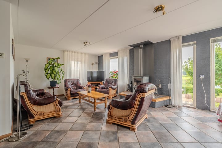 Photo 2 of Haven Zuidzijde 19