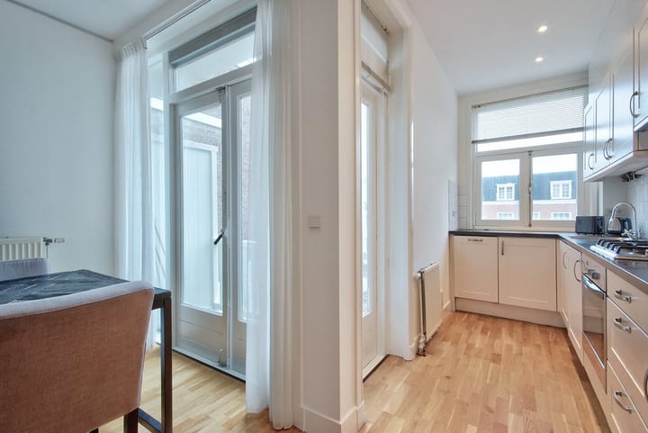 Photo 5 of Nieuwe Looiersstraat 35-2