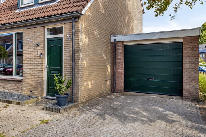 Foto 12 van Monnetstede 1