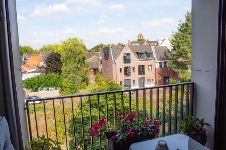 Photo 28 of Brugstraat 15-C