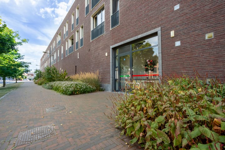 Photo 34 of Brugstraat 15-C