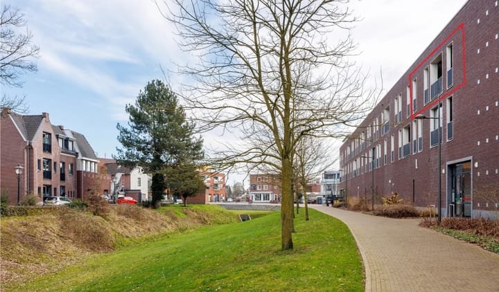 Photo 36 of Brugstraat 15-C