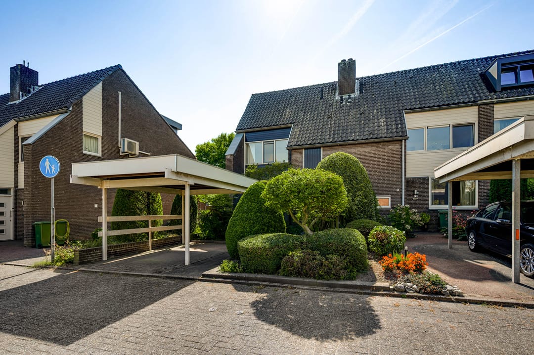 Foto 1 van Mopertingerbank 29