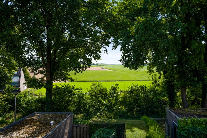 Foto 2 van Mopertingerbank 29