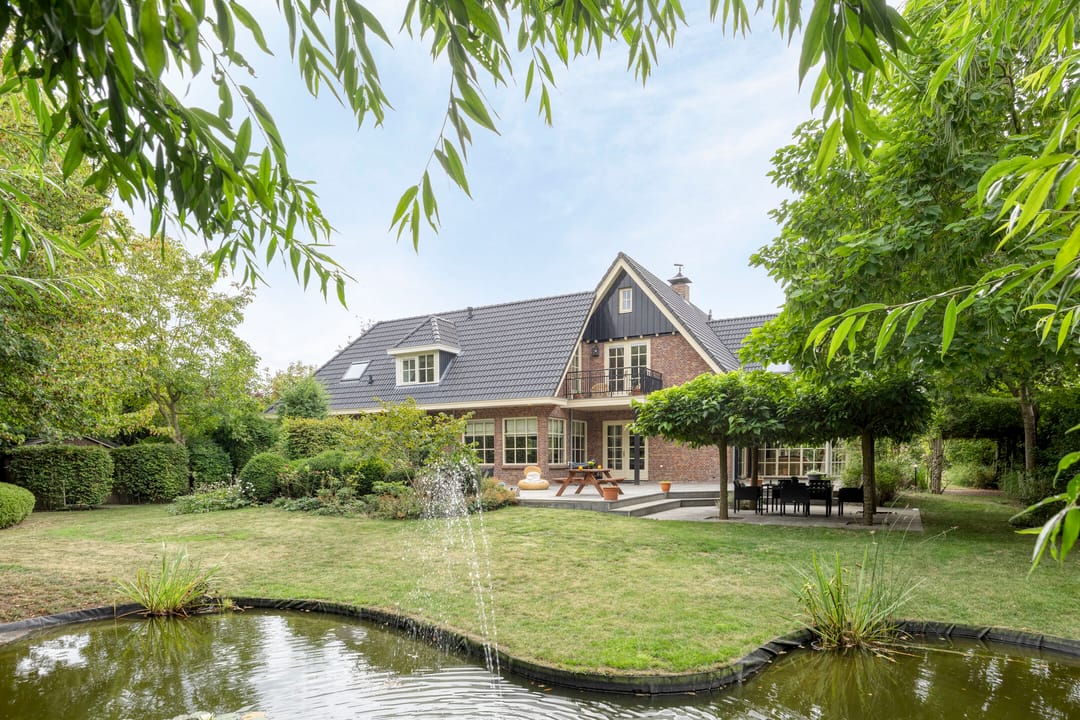Photo 1 of Vijverbos 11
