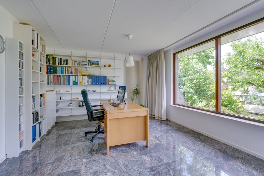 Foto 22 van van Bevervoordenhof 13