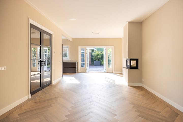 Photo 6 of Vosmaerlaan 2