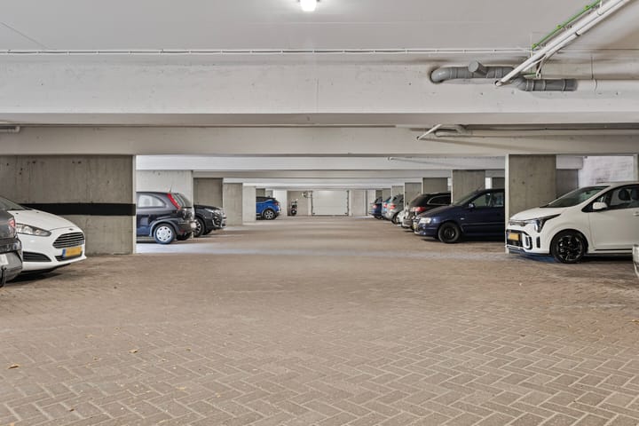 Foto 6 van Carolusdreef 6