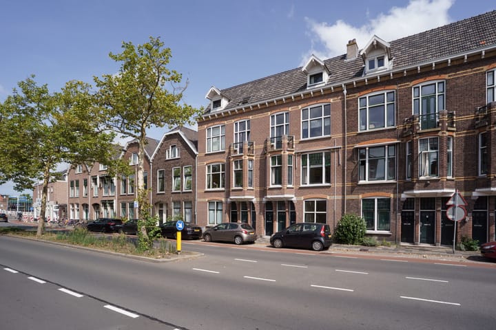 Photo 2 of Julianalaan 28