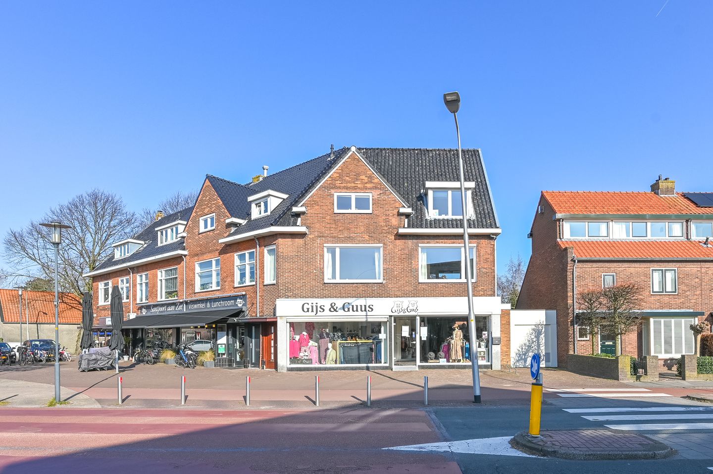 Bekijk foto 1 van Broekbergenlaan 42