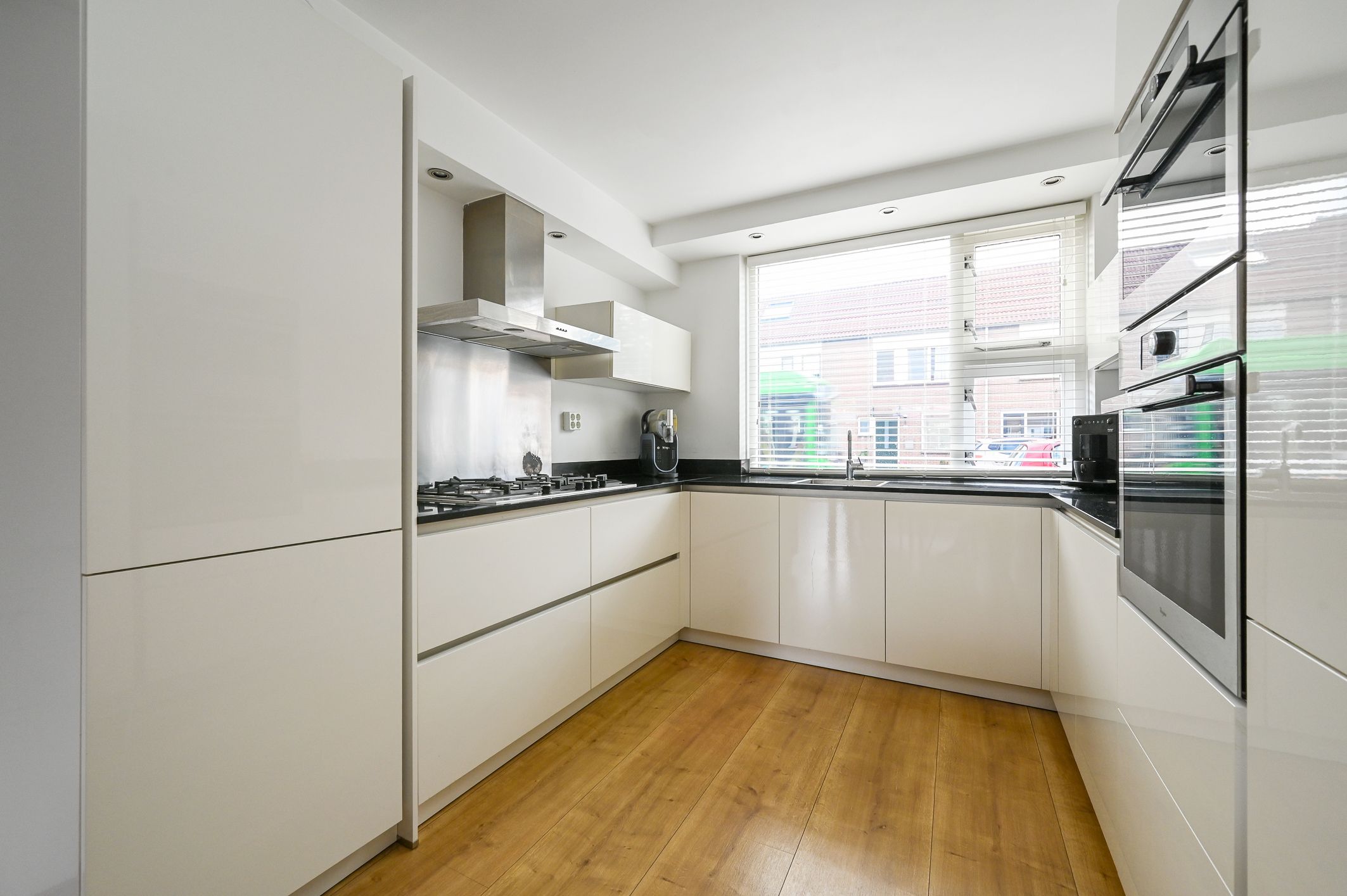 Photo 9 of Zadelmaker 143